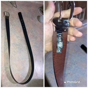 Size 4 Black Faux leather reversible Torrid Belt.